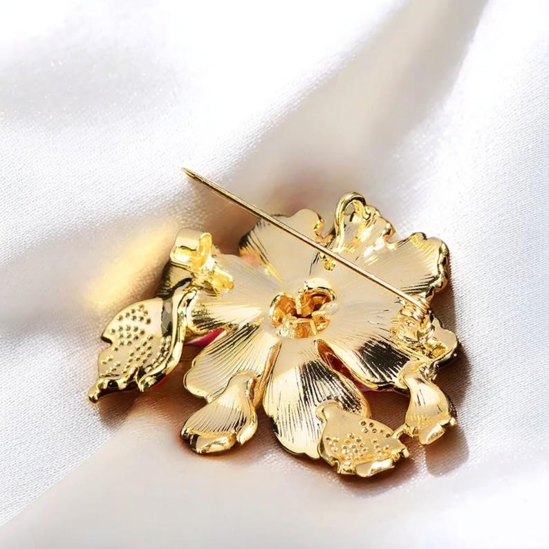 Enamel peony pearl brooch, copper inlaid zircon shell beads jewelry gift