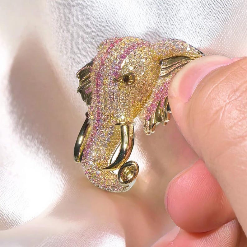 Hand-inlaid zircon shining elephant brooch, vintage jewelry gift