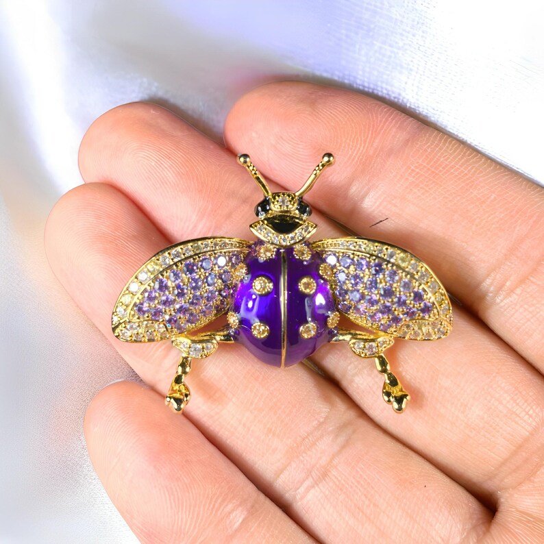 Handmade purple super flash ladybug brooch pendant, exquisite vintage luxury insect brooch jewelry