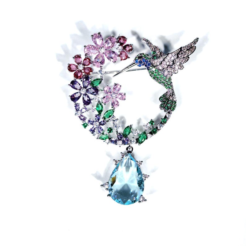 Colorful wreath hummingbird brooch, blue crystal pendant design women's pin