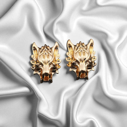 Wolf Head Chain Brooch: Gold or Silver Unisex Lapel Pin
