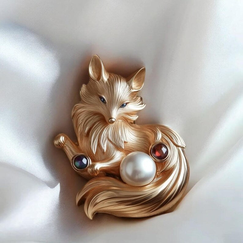 Antique Gold-Plated Nine-Tailed Fox Brooch: Vintage Pearl Jewelry