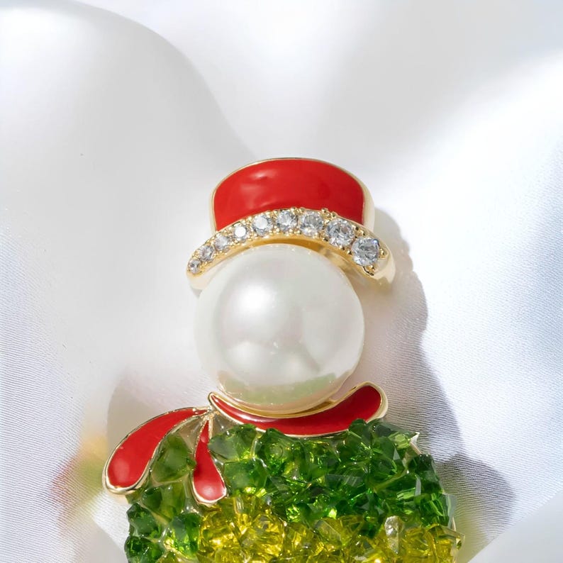 Christmas Snowman Brooch: Green Crystal & Pearl Santa - Gold Plated