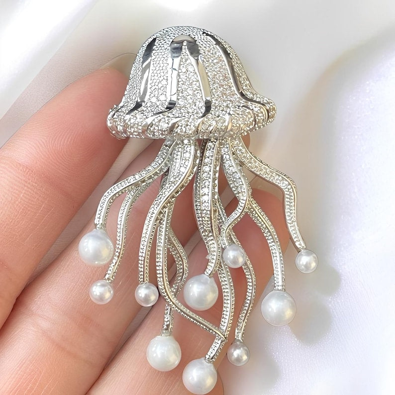 Original design Vintage palace style retro jellyfish brooch zircon pearl brooch gift