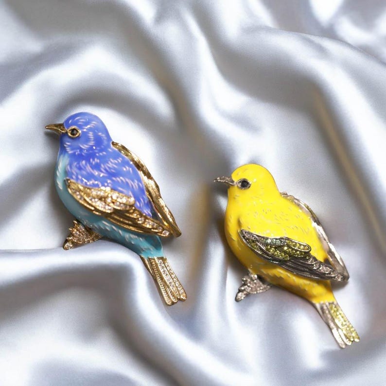 Vintage cultural and creative jewelry original art design oriole bird brooch handmade enamel painted original brooch gift