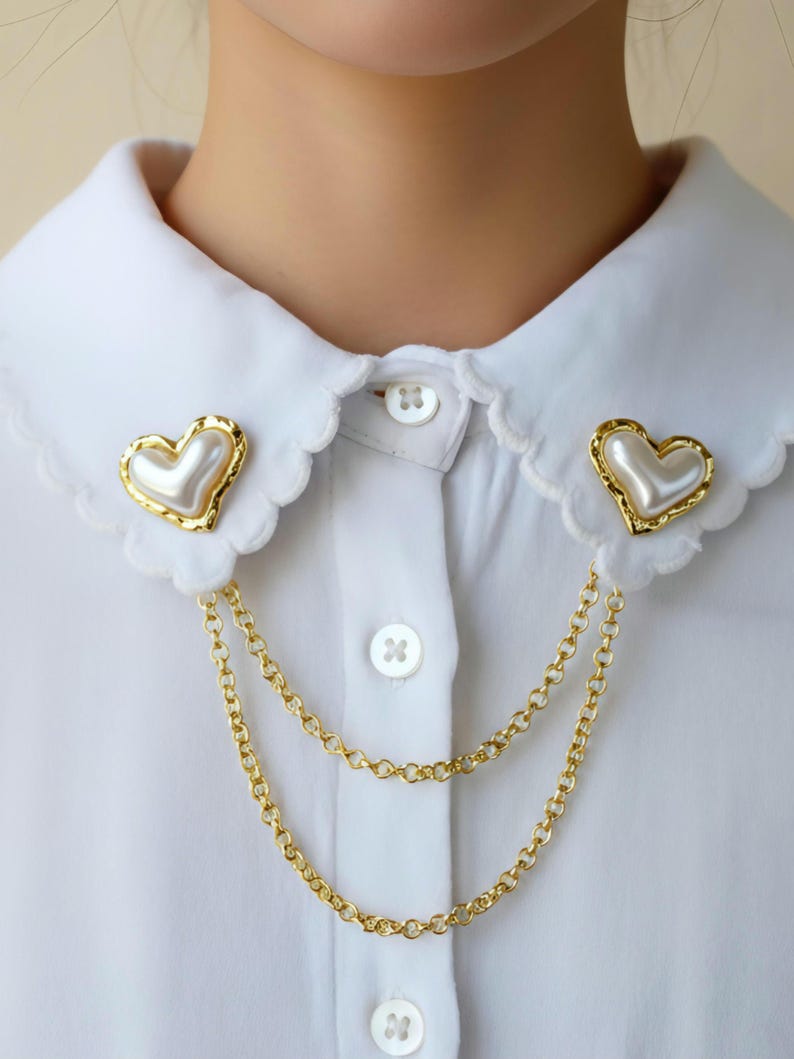 Heart Pearl Collar Pin with Double Gold Chain – Elegant Vintage-Inspired Brooch for Shirts & Dresses