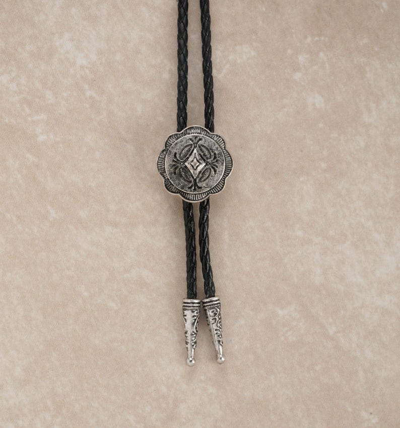 Vintage Western Bolo Tie: Cowboy Rodeo Necklace, Antique Bronze & Silver