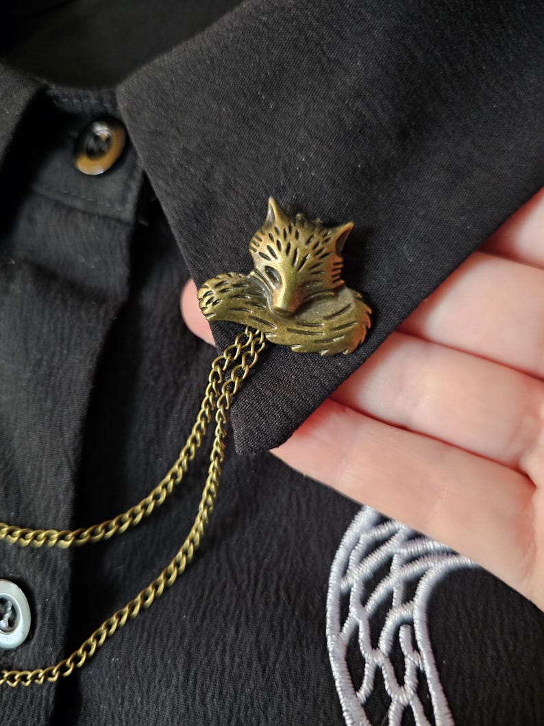 Collar Pin Double Chain. Collar Chain. Collar Pin. Fox Collar Pins. Collar Clips. Collar Pendant. Lapel pins. Nature. Animals. Vintage style