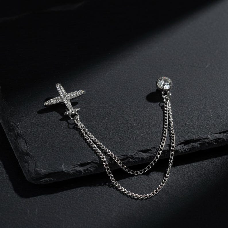 Gold fox brooch, gold fox lapel pin, tassel style, suit accessory, shirt button, animal and plant brooch, men's accessory