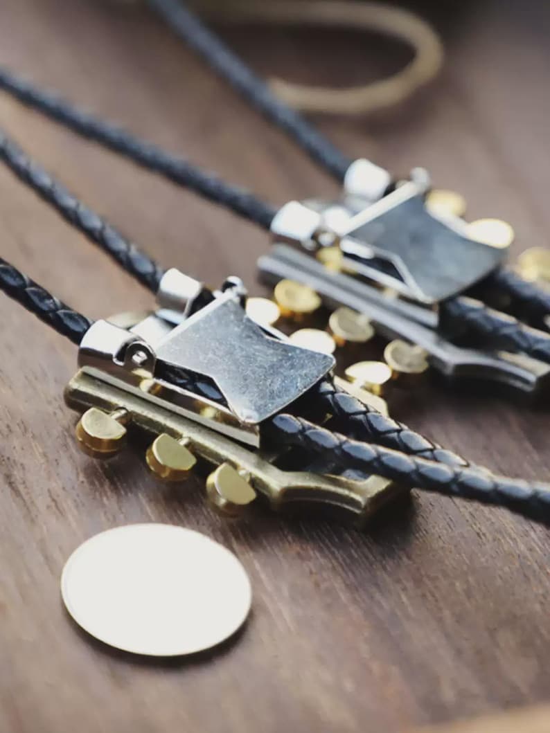 Guitar Headstock Bolo Tie – Vintage Western Music Bolo Tie for Men, Rock Guitar Cowboy Tie Necklace, Handmade Musician Wedding Jewelry
