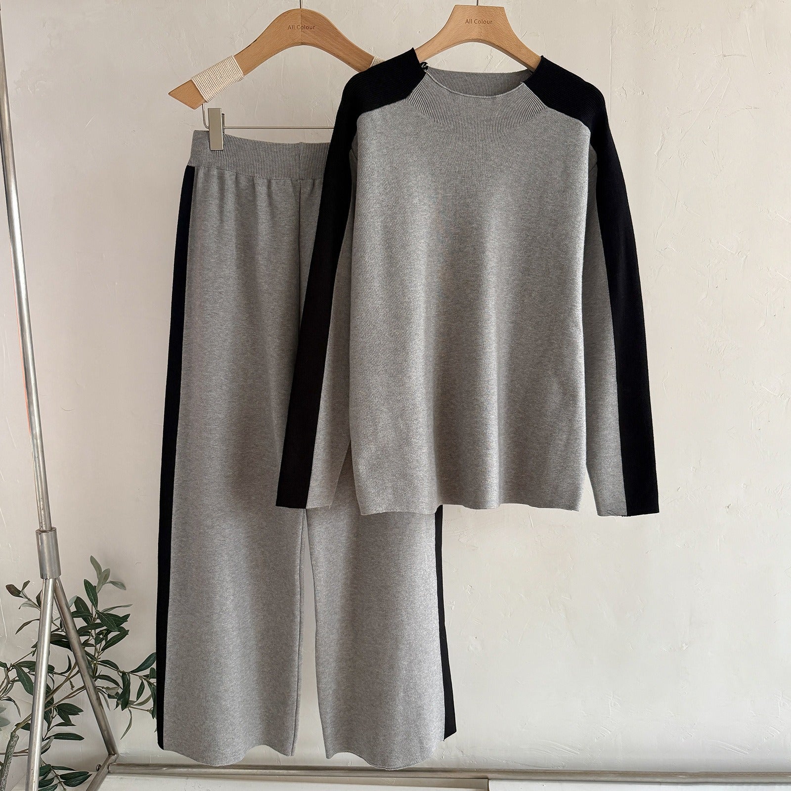 Chic Colorblock 2-Piece Knit Set - Mock Neck Long Sleeve Sweater & Wide Leg Stripe Pants Lounge Set