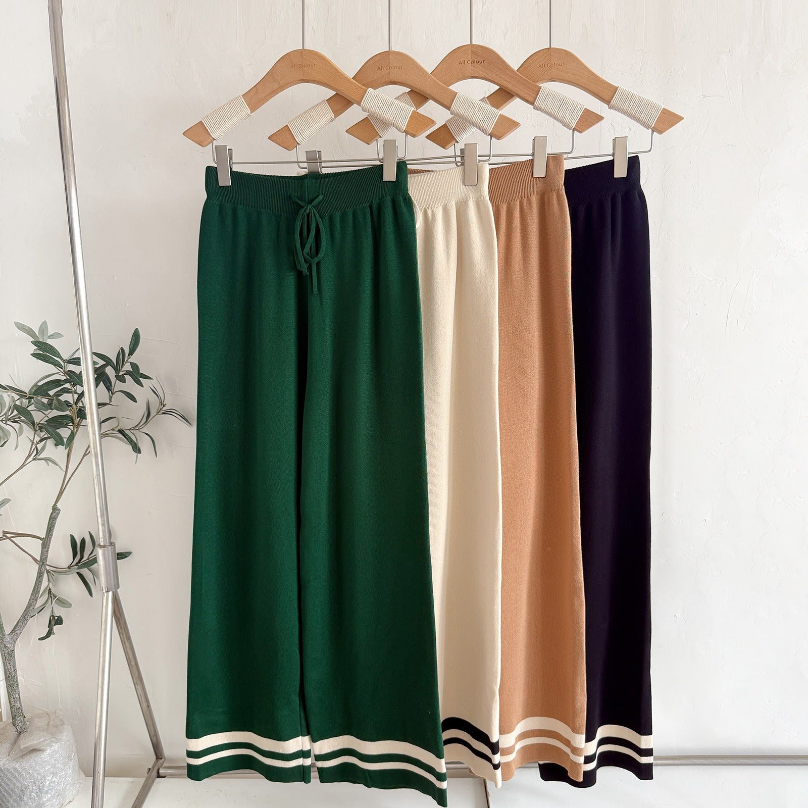 Cozy Stripe Hem 2-Piece Knit Set - Crewneck Long Sleeve Sweater & High-Waist Wide Leg Pants Lounge Set
