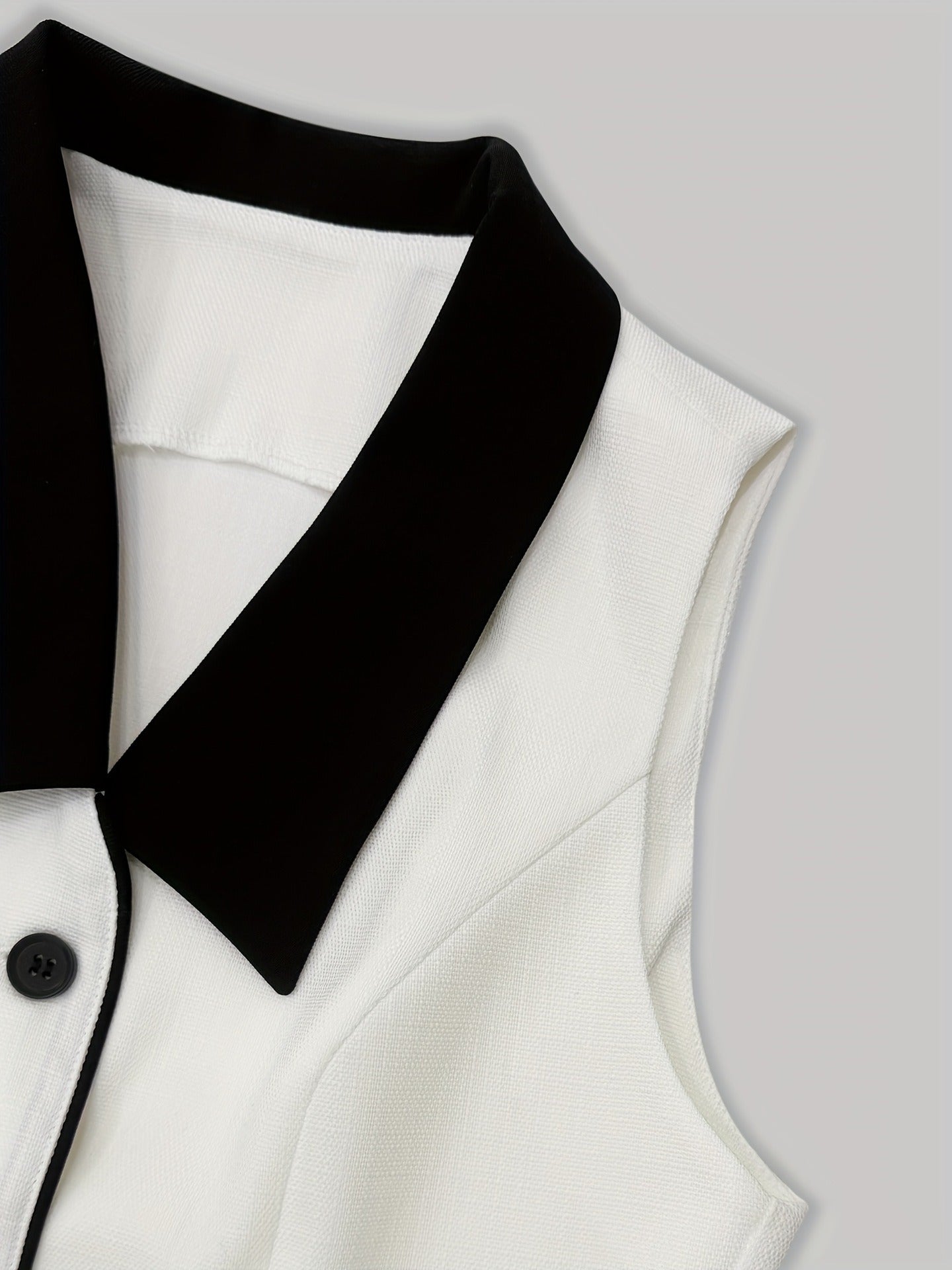 Ensemble gilet à revers contrastés Monaco | Short tailleur taille haute PromiseGift Ensemble 2 pièces d'été