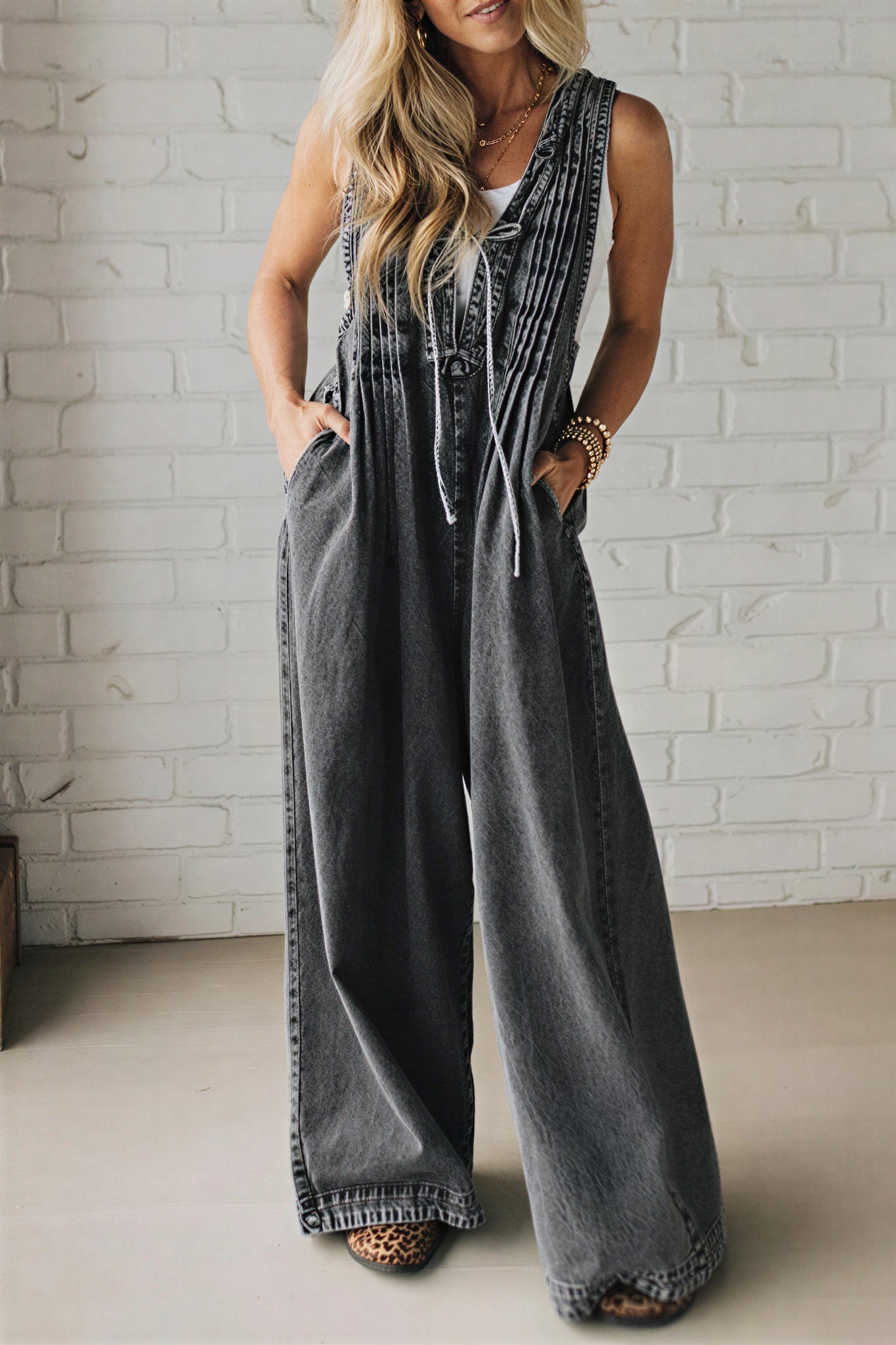 Vintage Washed Denim Wide Leg Romper for Women - Artsy V-Neck Pintuck Jumpsuit