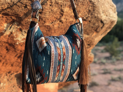 Vintage Southwestern Aztec Woven Shoulder Bag - Handmade Tribal Large Capacity Boho Tote with Leather Fringe