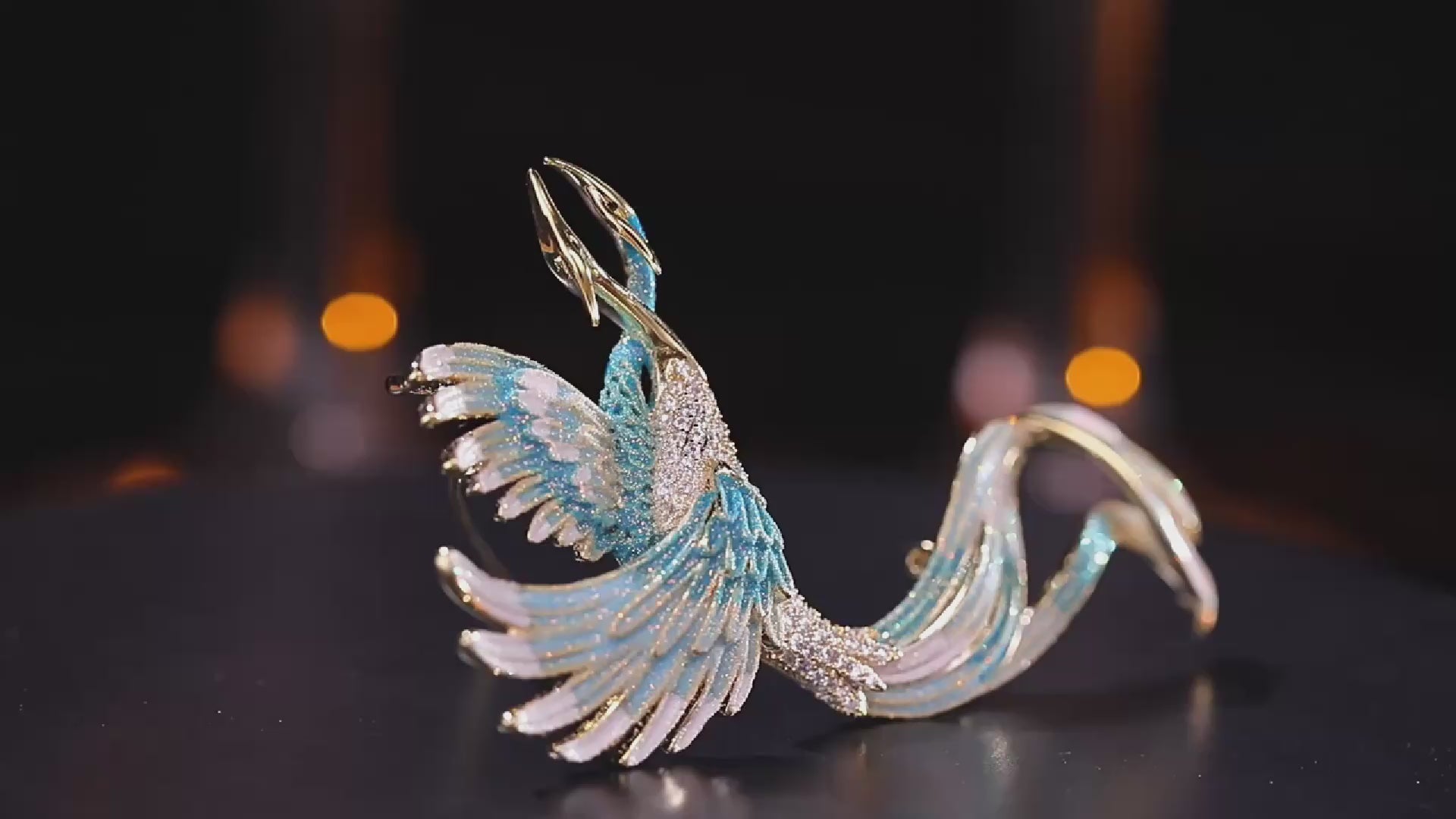 Load video: Colorful Phoenix Brooch Exquisite Enamel Pin Atmospheric Gift Jewelry